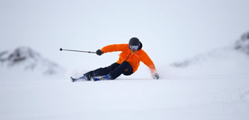 【スキーウェア2020】注目の大人気ウェアはこれ！＜メンズ編＞